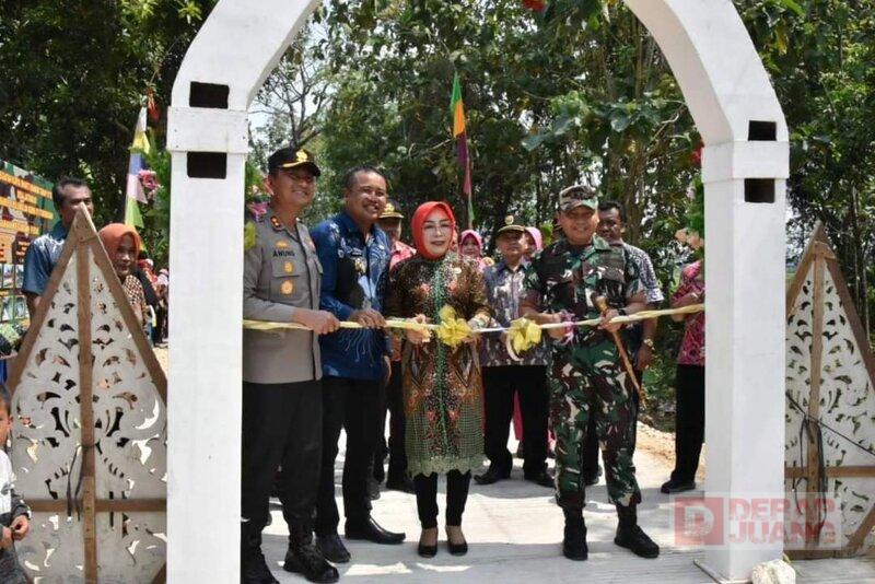Bupati Sri Sumarni Hadiri Penutupan Karya Bakti Mandiri TNI Tahap VI TA 2024