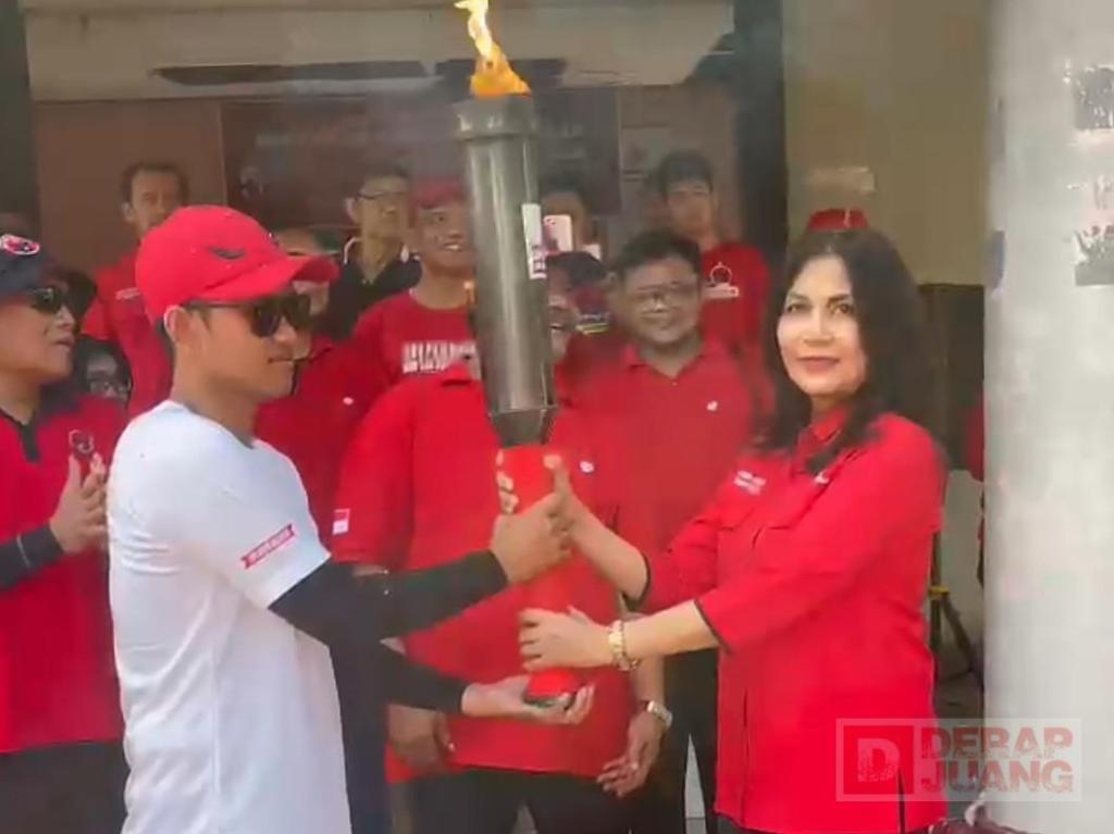 Tiba di Kendal, Obor Api Abadi Mrapen Terus Membakar Semangat Kader PDI Perjuangan