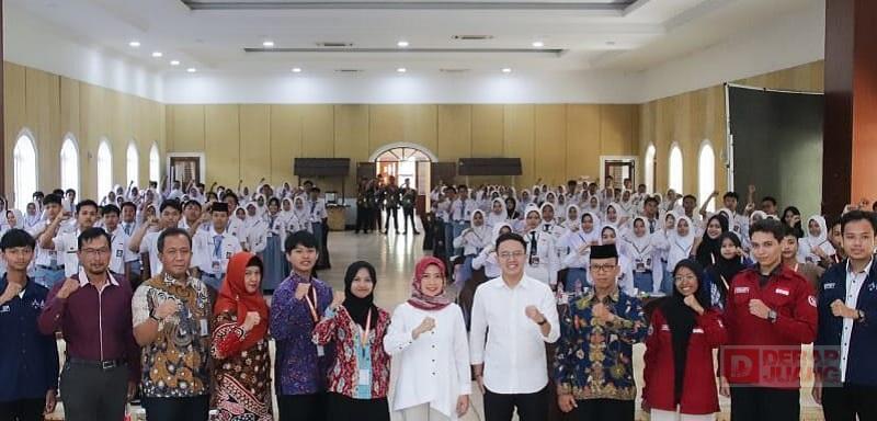Ristawati Beri Pesan Leadership dalam LDK OSIS&nbsp;Kebumen