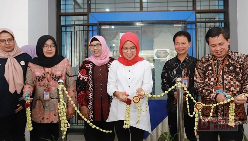 Ristawati Resmikan Gedung Baru PT BPR BKK Kebumen Cabang Adimulyo